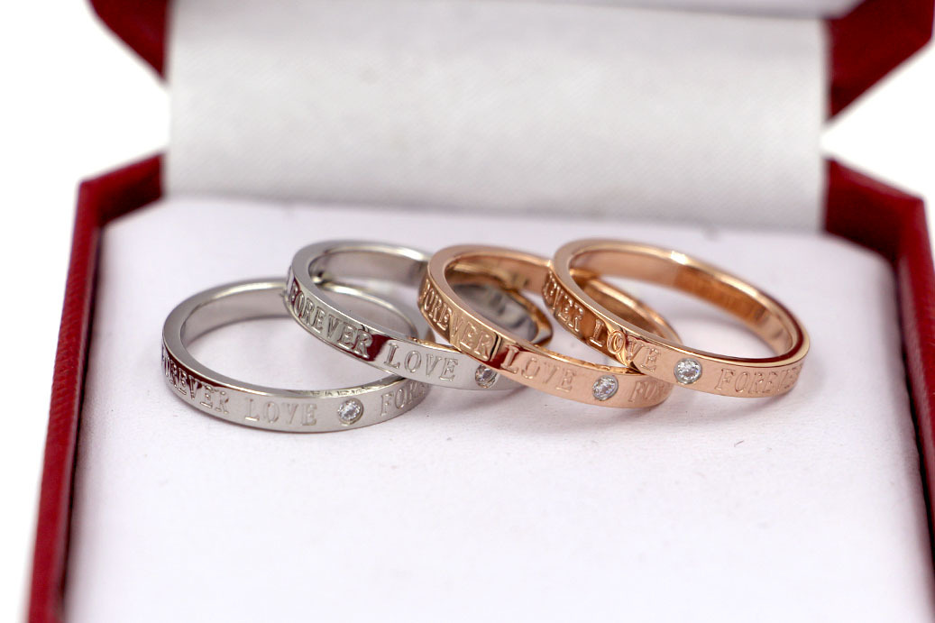 j6-311韩版forever love字母镶钻玫瑰金戒指女三钻英文钛钢指环