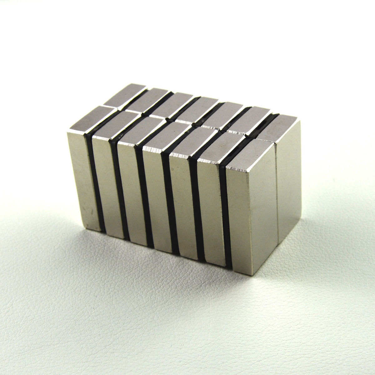 方形磁铁 强力磁铁 钕铁硼强磁 磁力架 - 磁材批发网