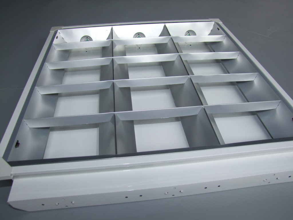 led格栅灯 三管格栅灯 600600三