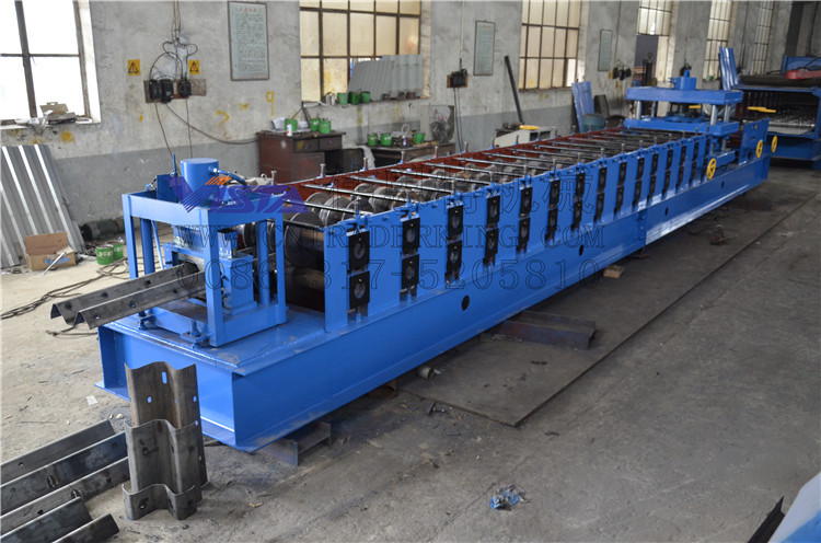 专业生产w型钢带成型机 煤矿支护设备 w型压瓦机 伟思特