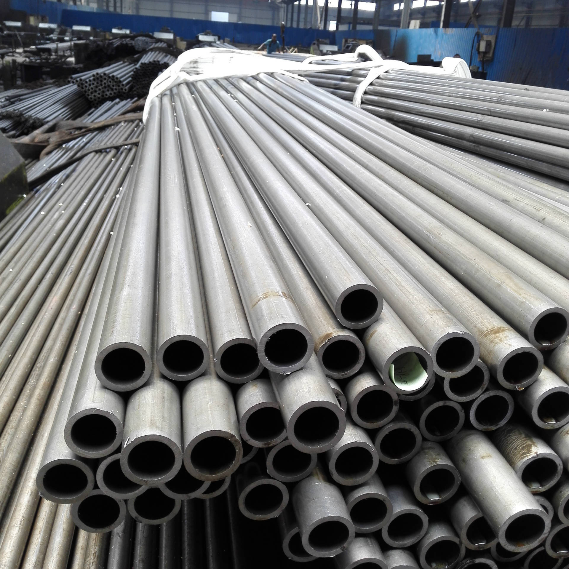 定制厚壁光亮精轧无缝钢管 小口径精密钢管