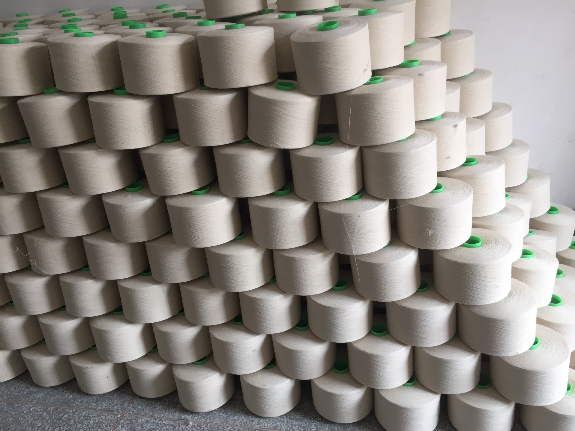 油丝80/20绢棉30支 可染色 出口日本油丝袜子专用 - 纺织材料批发网