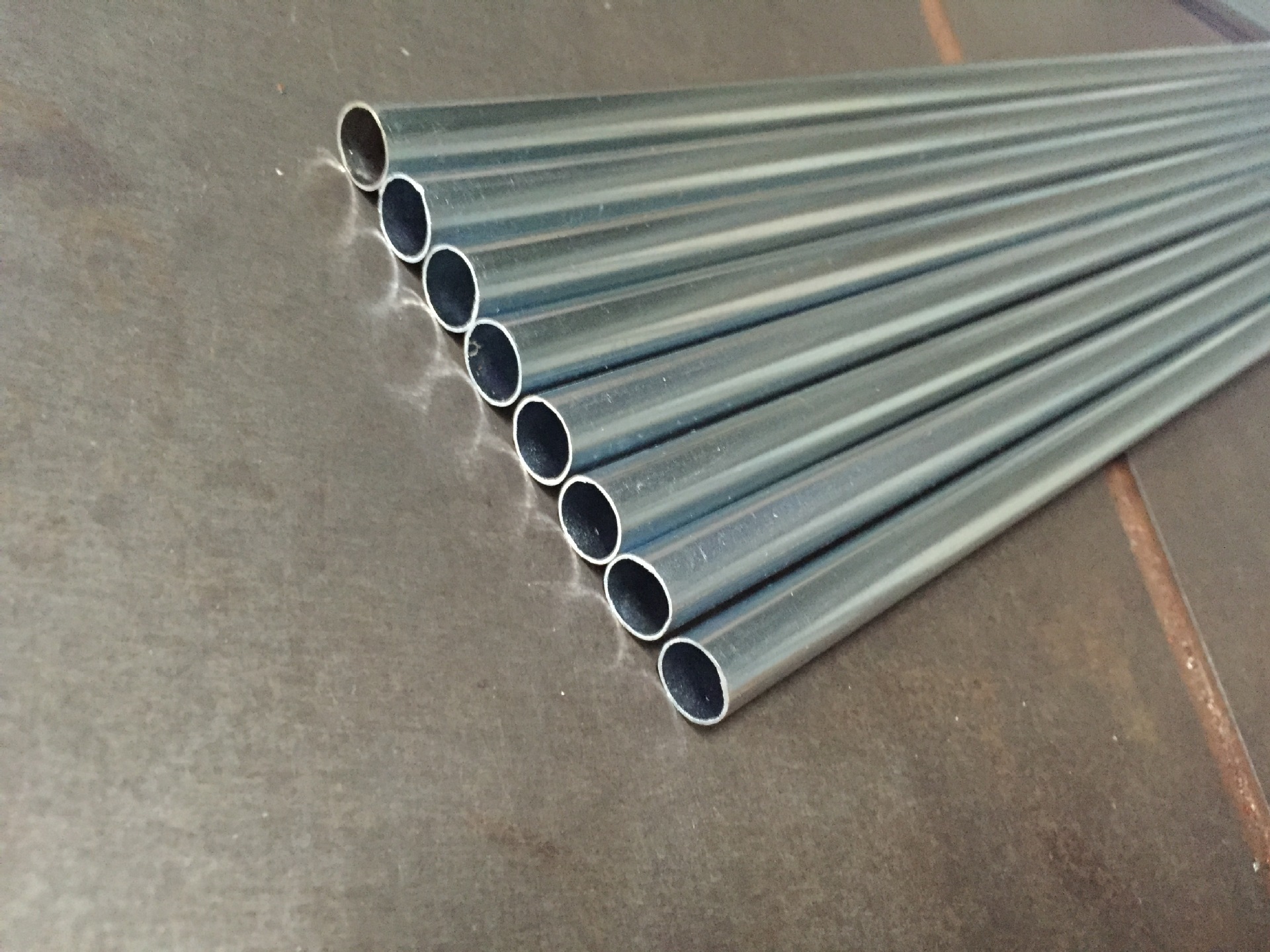 鞋架用电镀铁管,镀锌,9*650mm,畅销出口款