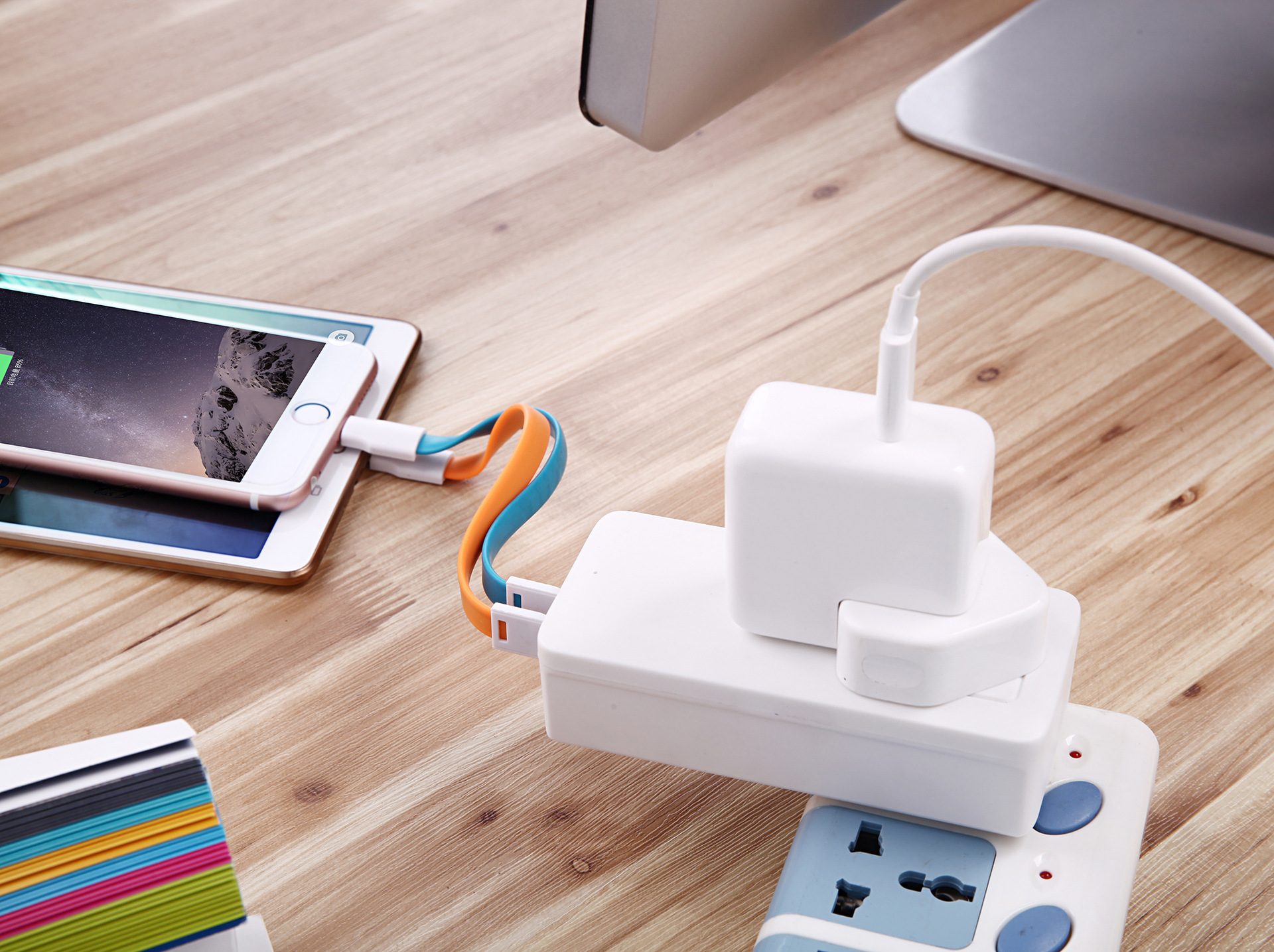 英规墙插充电器 英规电源适配器 旅行手机平板电脑充电器四口