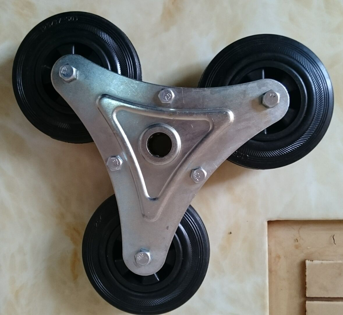 爬楼梯脚轮 爬楼梯三角轮 星形轮 购物拖车轮子