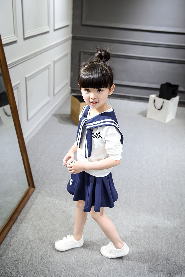 湖州织里众彩童装经营部 供应信息 童套装 2016新款女童海军风百搭潮