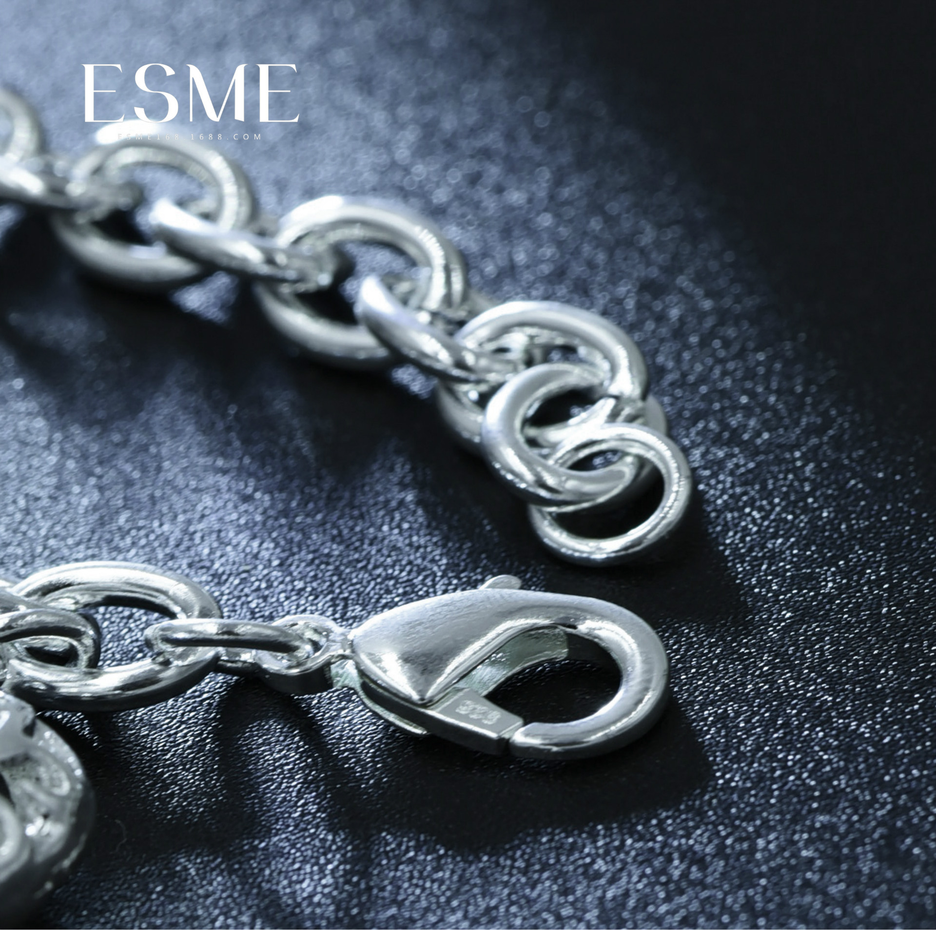 新款上市时尚韩版创意首饰淘宝热销银饰立体心粗手链真银电镀