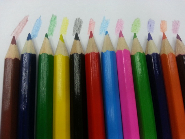 12色彩笔 画画彩笔 礼品彩笔 儿童彩色铅笔 六角杆木头彩色铅笔