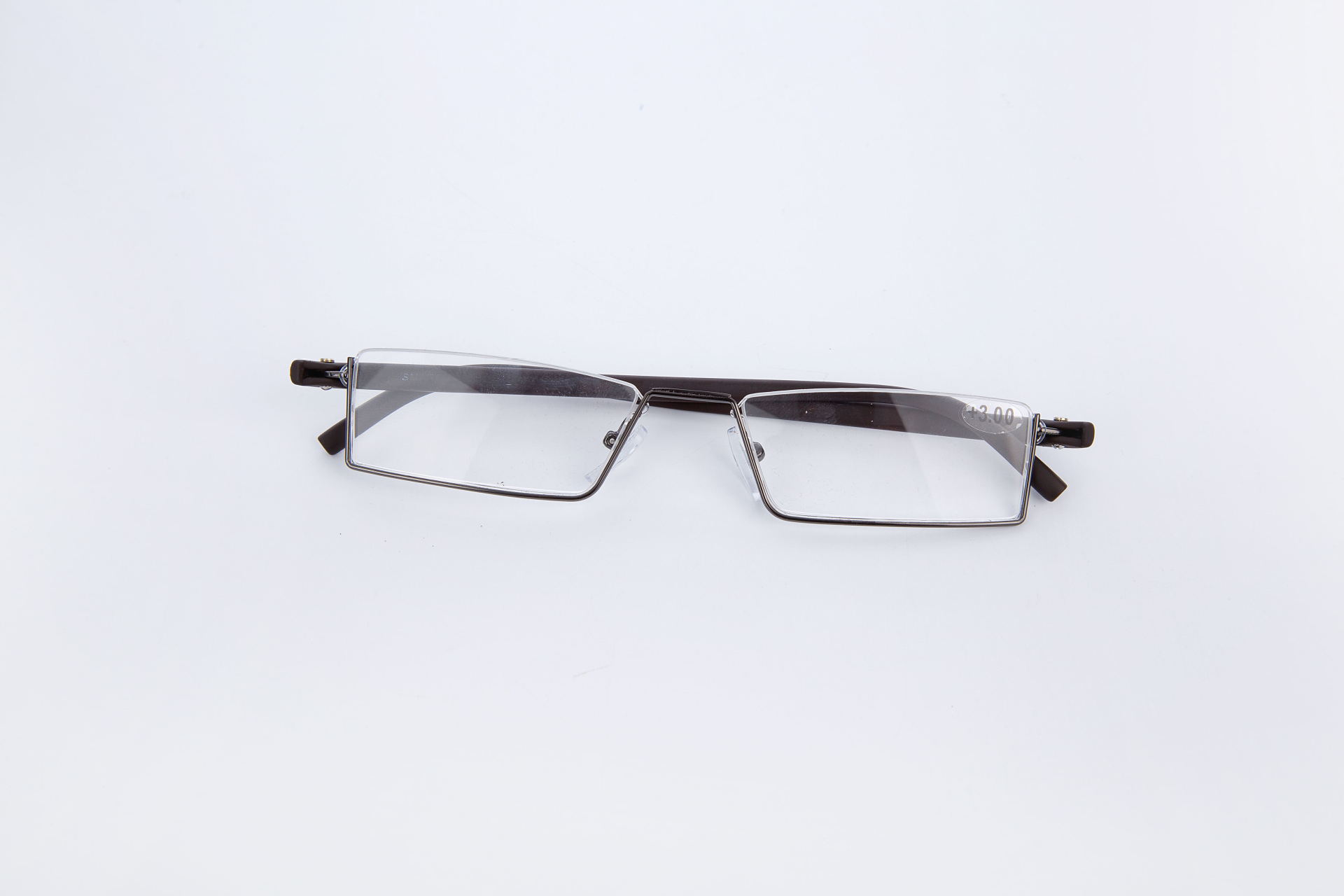 厂家直销德款精致优质老花镜 tr90不变形老人高清眼镜送原装镜盒