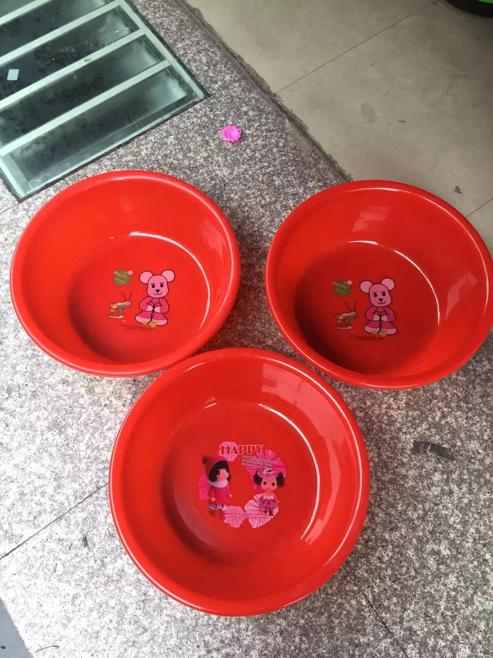 厂家直销摔不坏塑料脸盆家用钢化塑料盆江湖地摊倒插货源批发