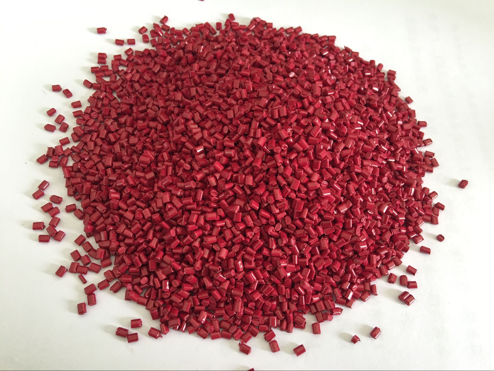 色母粒厂家直销 pc色母/色母粒/色母料/pc彩色母粒/pc 深红母粒