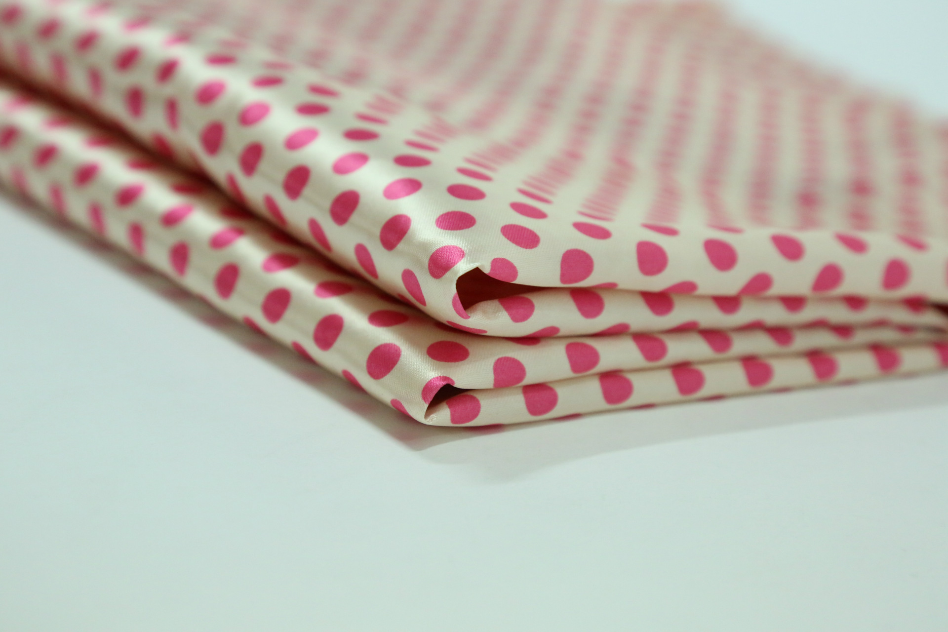 厂家直销批发 礼盒内衬布 色丁五枚缎