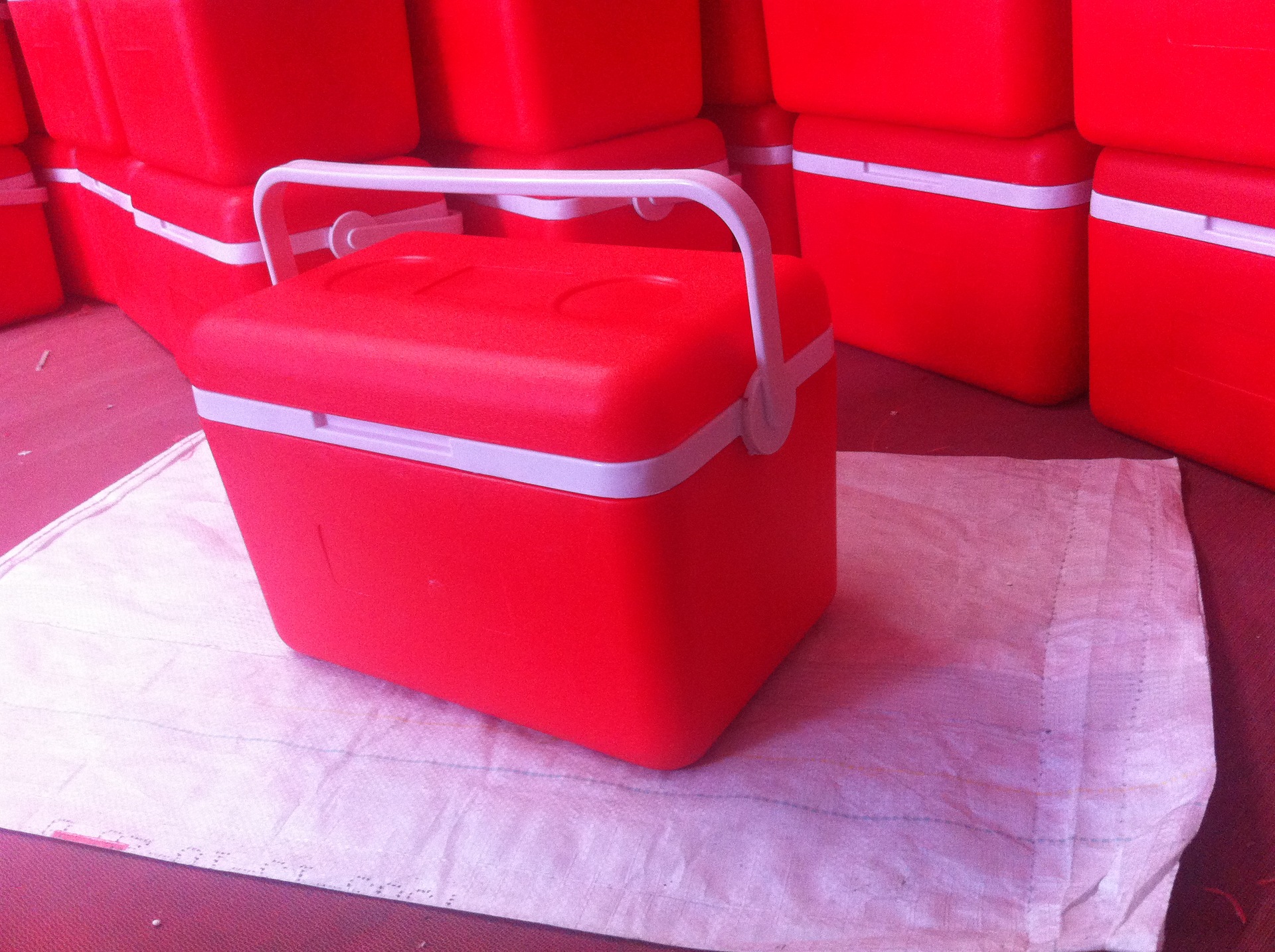 9升9l保温箱冷藏箱eps冷链盒冰桶冰包餐盒cooler box周转箱-阿里巴巴