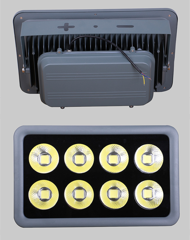 重量 13000  (kg) 光通量 30000  (lm) 型号 xtg400w   品牌 程熙照明