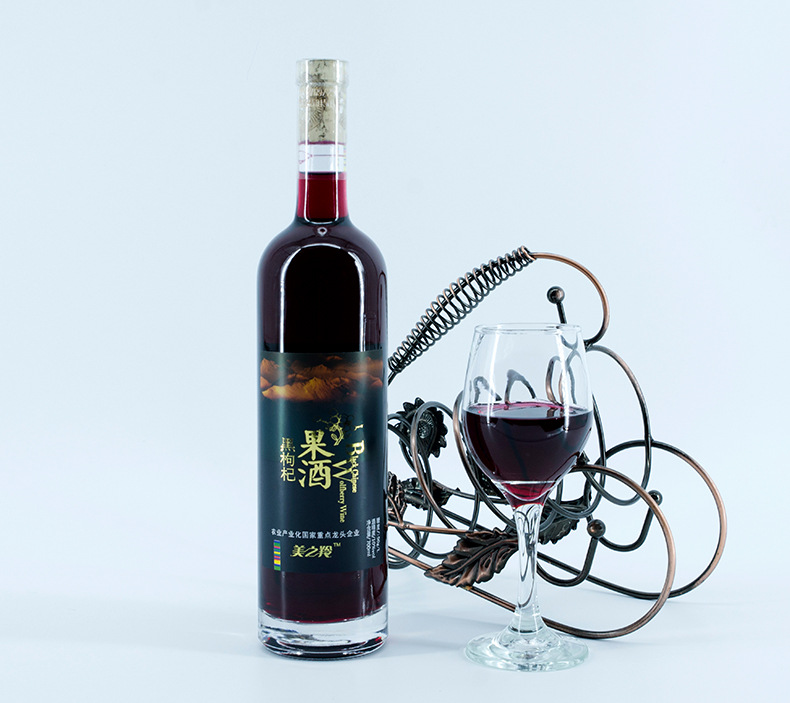 批发直销养生红酒美之羚黑枸杞果酒700ml 甜黑送礼品装