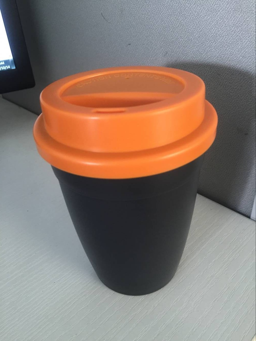 塑料咖啡杯水杯咖啡带防滑套广告杯口杯礼品定制可