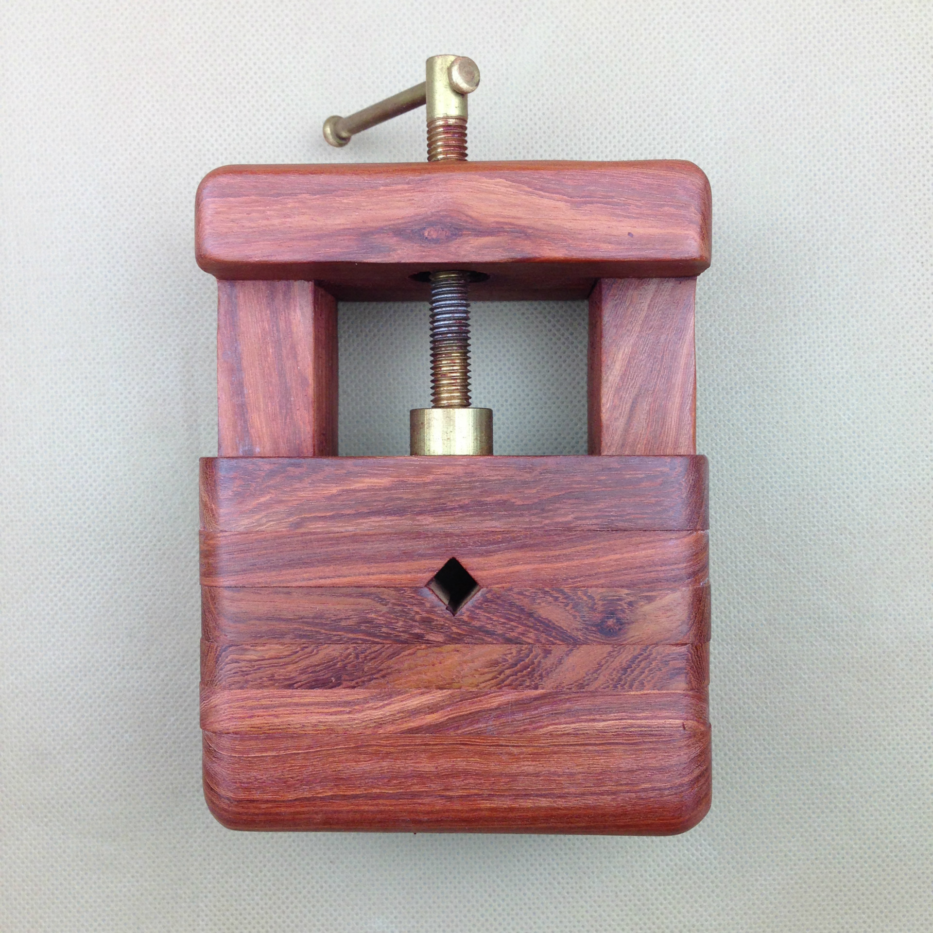 厂家促销供应红木印床 篆刻印床 大中小规格刻床章石料