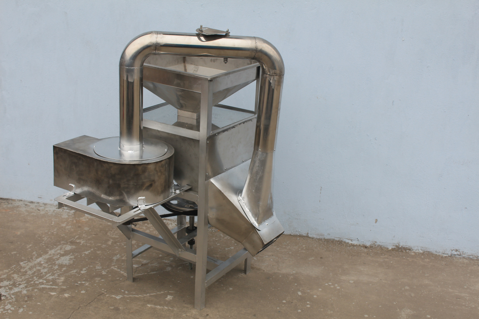 四川花生脱皮机脱皮机价格阿兵食品机械厂家供应