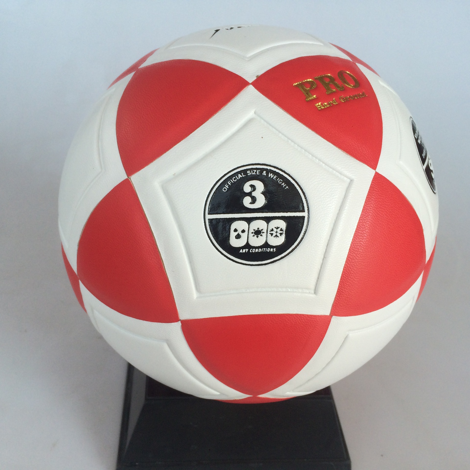 厂家直销 3号pvc足球 三角贴皮耐磨无