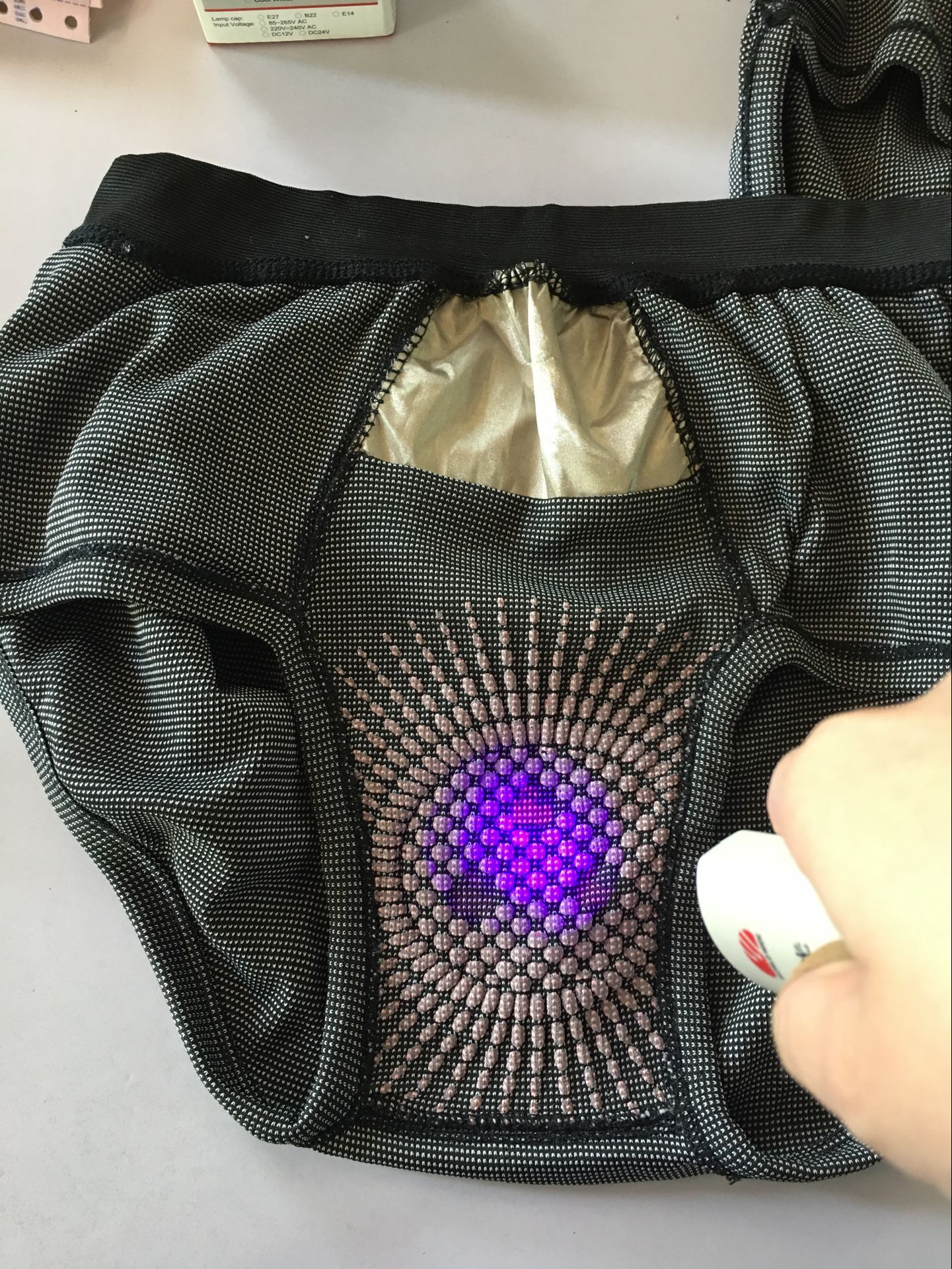 跑江湖英国卫裤 新产品厂家直销卫裤磁疗内裤会销礼品批发