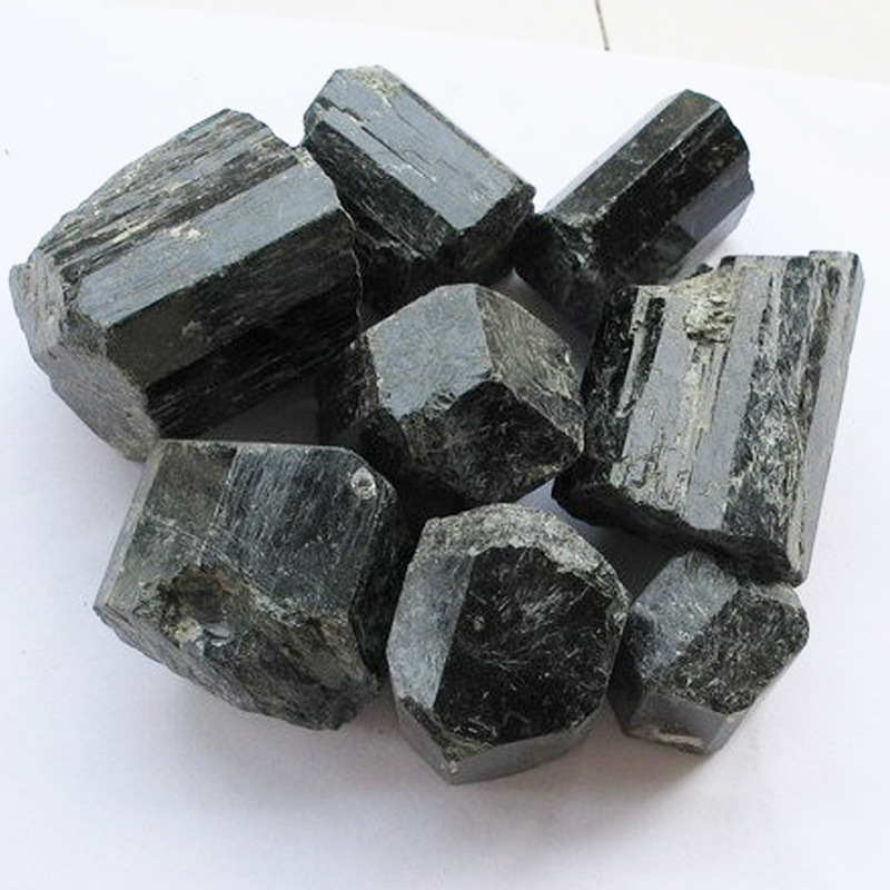 厂家供应优质单晶体电气石电气石粉涂料防辐射汗蒸房用电气石