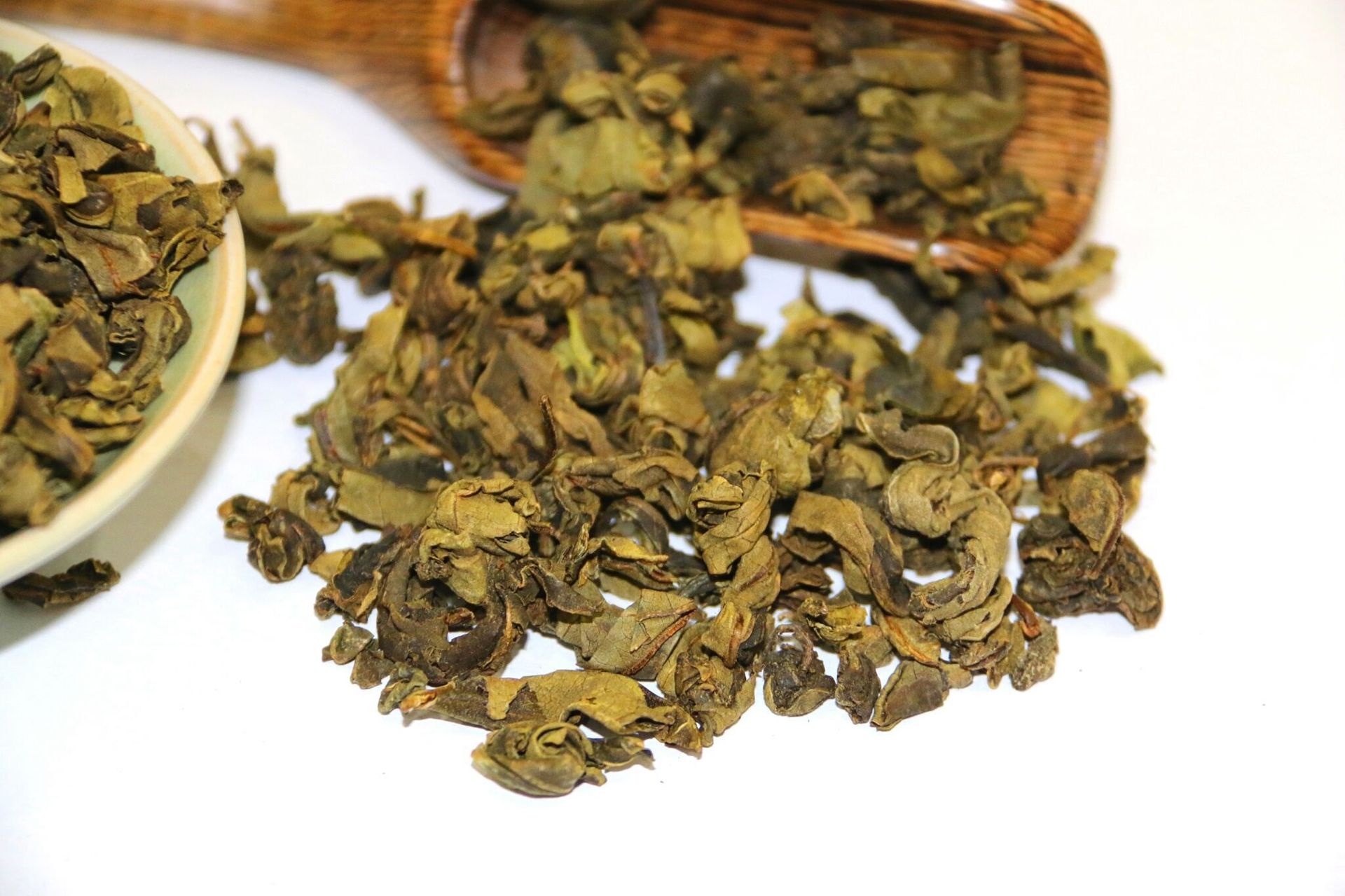 常饮柿叶茶对稳压,降压,软化血管,降低血糖血脂,防治脑动脉硬化