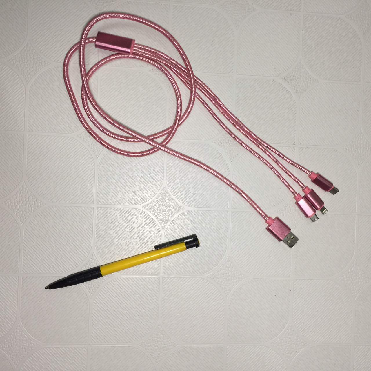 一拖三通用数据线苹果安卓充万能数据线铝合金三合一编织线批发