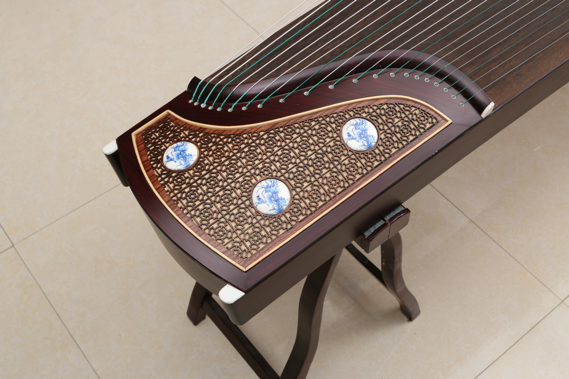 厂家直销檀木窗花款高档演奏级古筝 古瓷花板古筝
