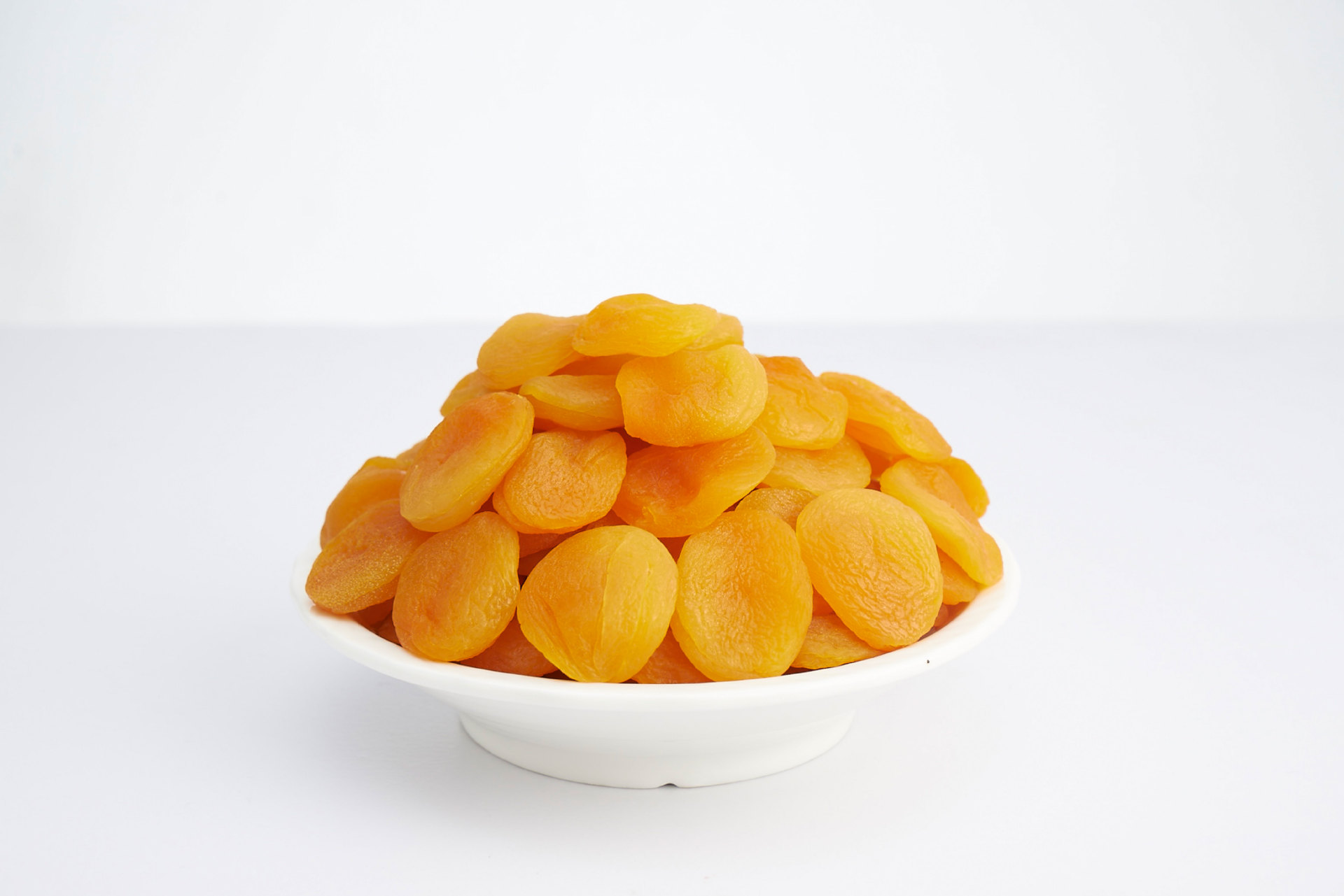 进口土耳其杏脯食品无核杏肉干净无沙粒特价批发