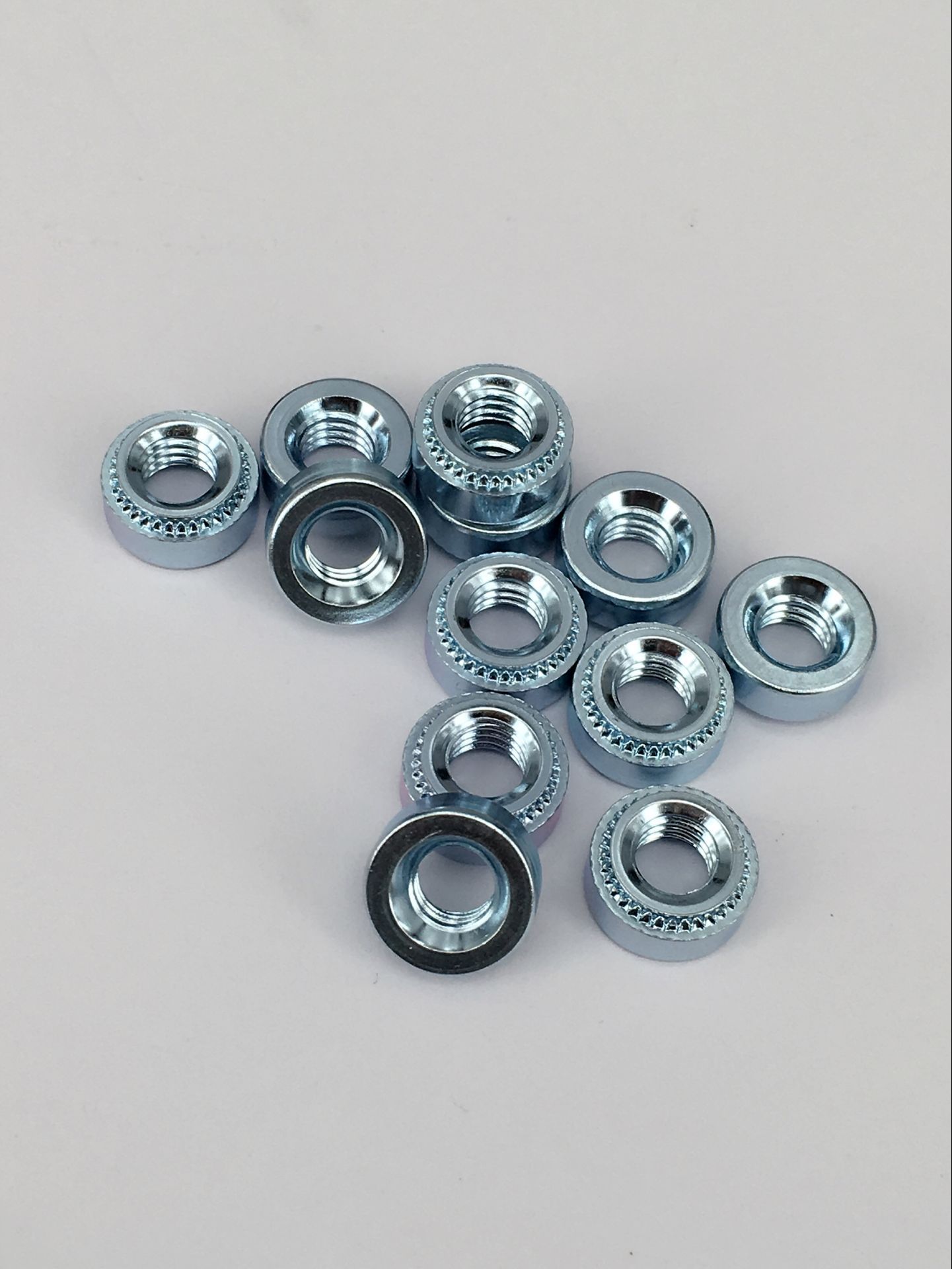 环保镀锌压铆螺母 压铆件s压板螺帽 铆螺母m2至m10现货批发