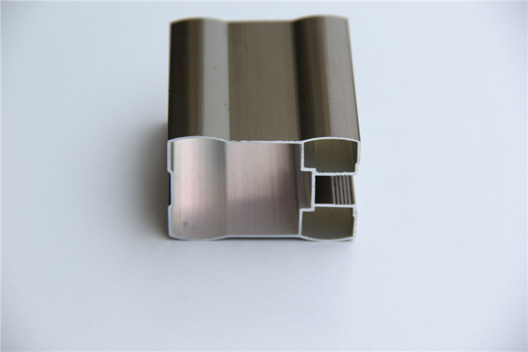 专业供应铝型材的电泳涂装,安全性,环保性高,涂膜均匀致密