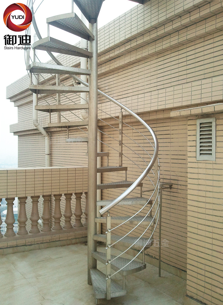 室内室外不锈钢花纹旋转楼梯 御迪厂家直营家居工程装修安全楼梯