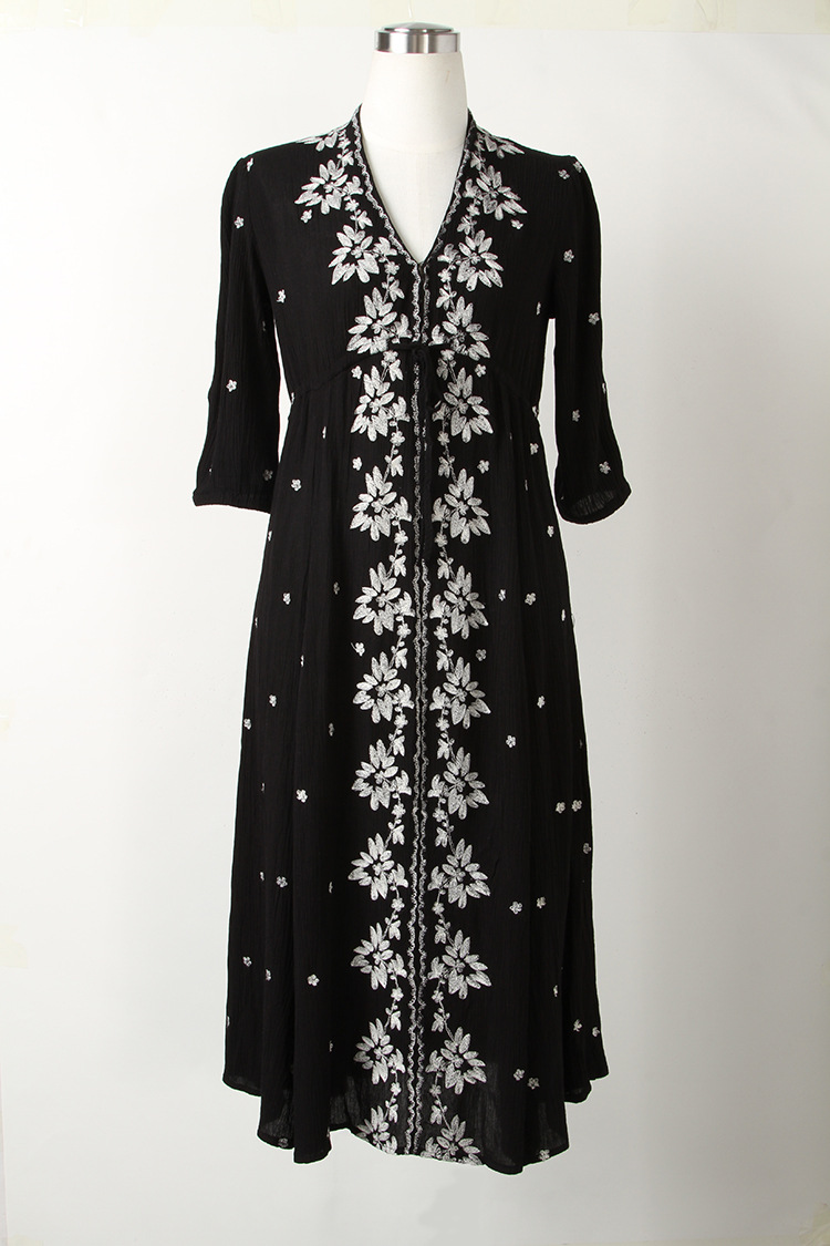 连衣裙-呛口小辣椒fp同款2016夏季爆款复古民族风刺绣黑色连衣长裙