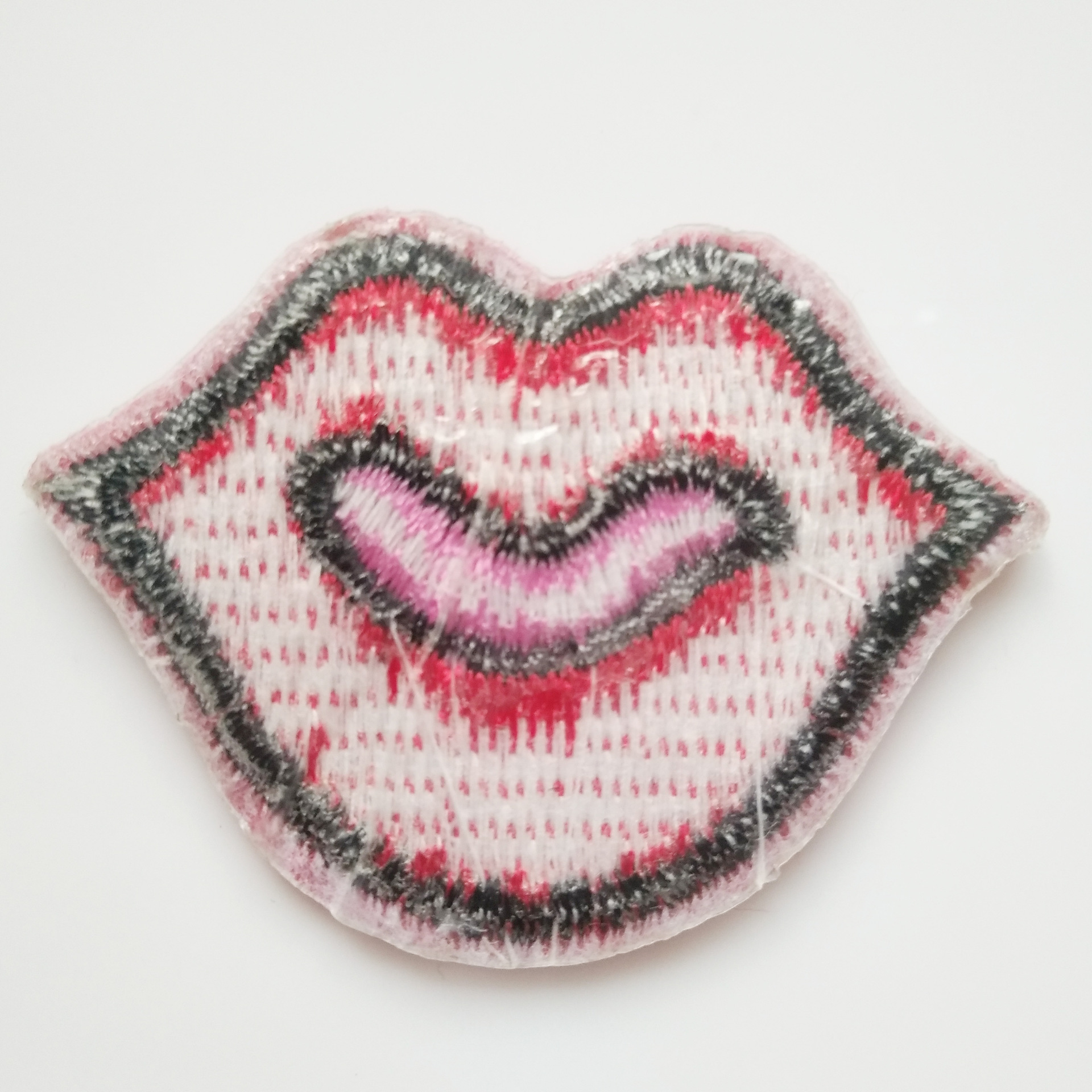 性感嘴唇个性亮片时尚潮流补丁服装辅料装饰贴花刺绣布贴厂家定.