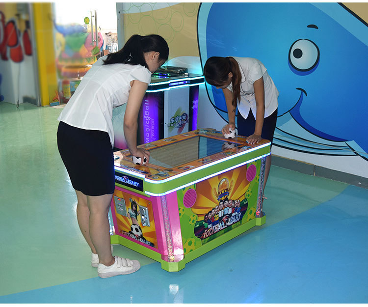 热卖足球对战儿童投币游戏机大型电玩城电玩设备亲子对战娱乐机