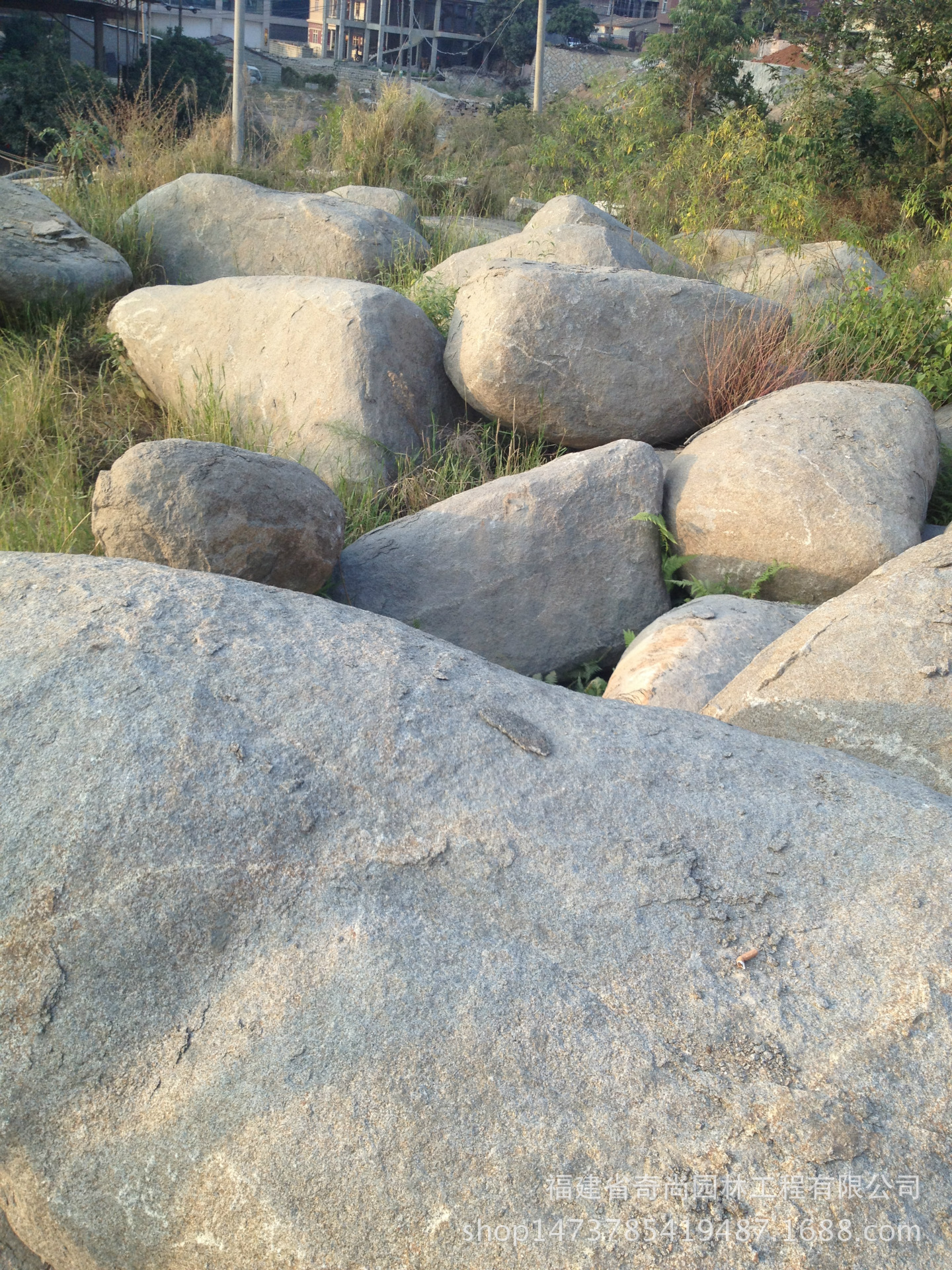 大量供应山石 山里的大石头 直销福州三明龙岩南平宁德厦漳泉等地