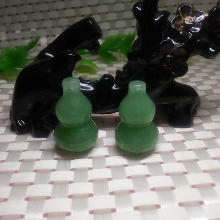 南阳石佛寺玉器直批市场天然玉石印度a级东陵玉diy玉葫芦吊坠