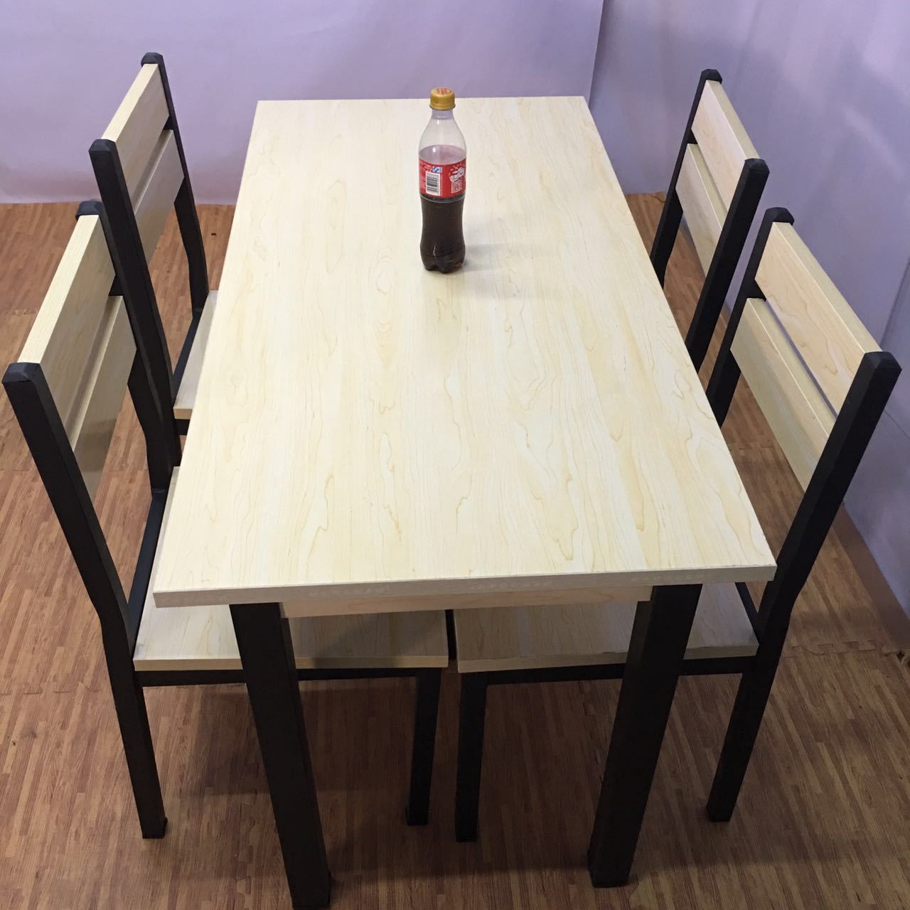 批发50方四人位板式快餐桌椅 学校食堂组合餐桌椅 肯德基餐桌椅