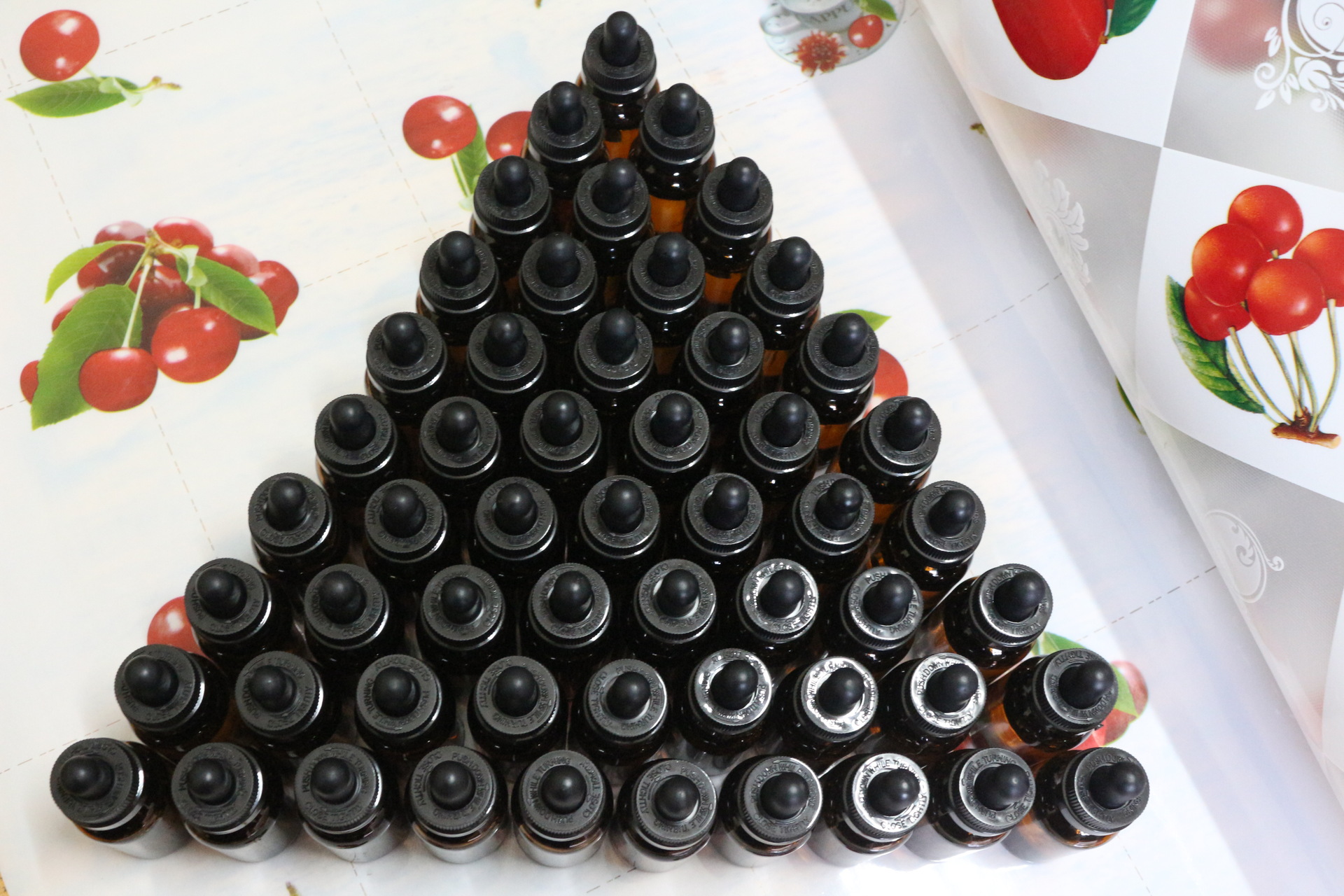 厂家批发散装桶装美国水果混合味电子烟油芒果冰沙小绿人电子烟液