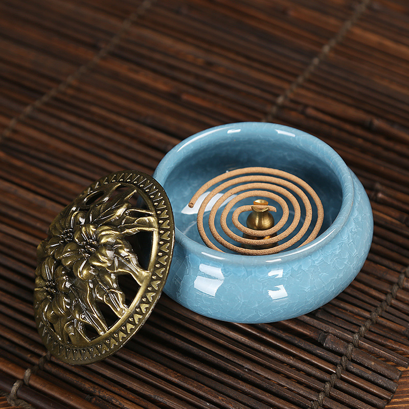 Celadon Incense Burner Ceramic Copper Burner Buddha Utensils Antique Lavender Flavor Incense Coil and Sandalwood Ice Crack Incense Holder Factory Crafts Wholesale