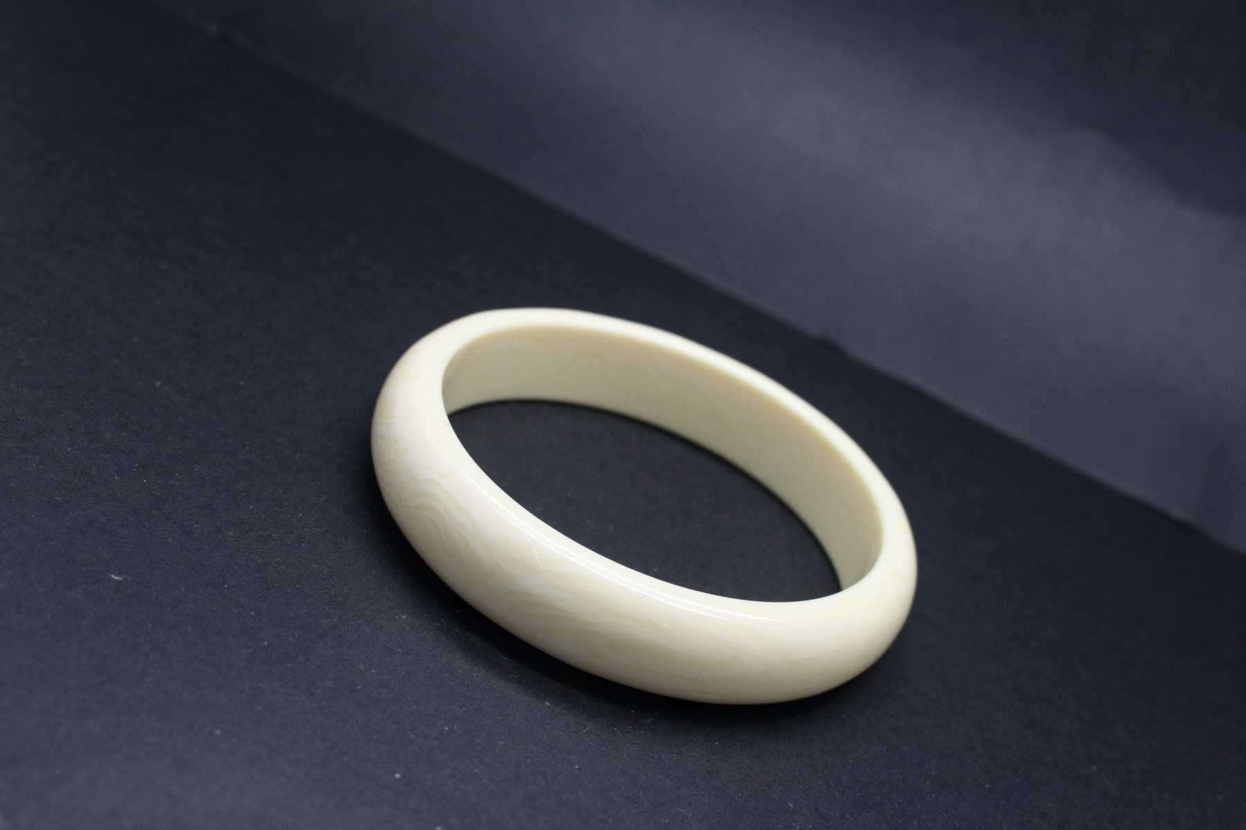 批发精品高仿象牙果手镯手环 仿河马牙男女士手镯 牙纹清晰代销货