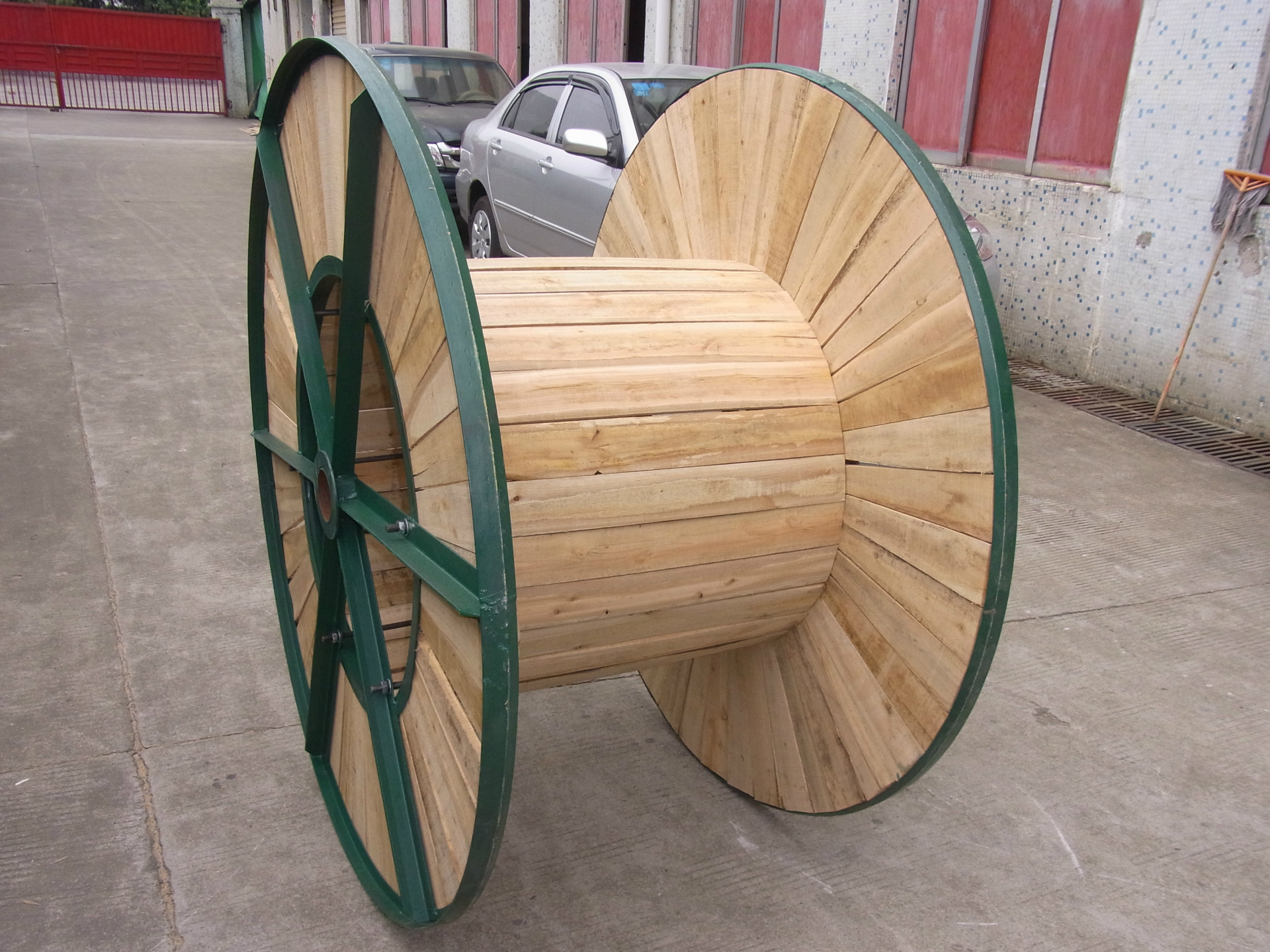 供应各种规格线轴 线盘 印刷纸轴 纸盘 胶轴 胶盘 胶辘 铁木轴