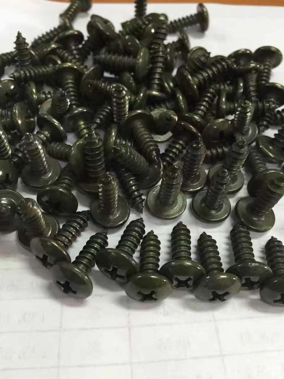 厂家直销gb406汽车电瓶车配件螺丝 军绿大扁头机钉螺丝 特大扁头