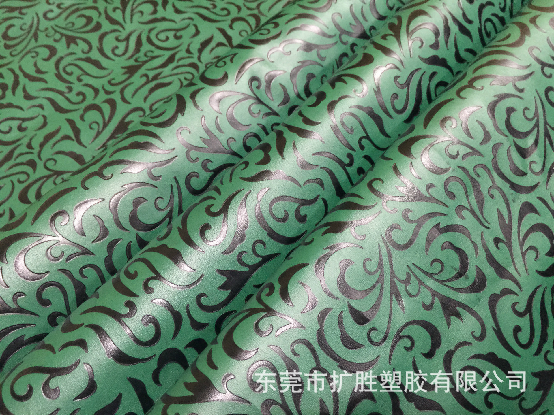 厂家直销意大利热压pu变色革 压花pu皮革 可高温烫压丝印.