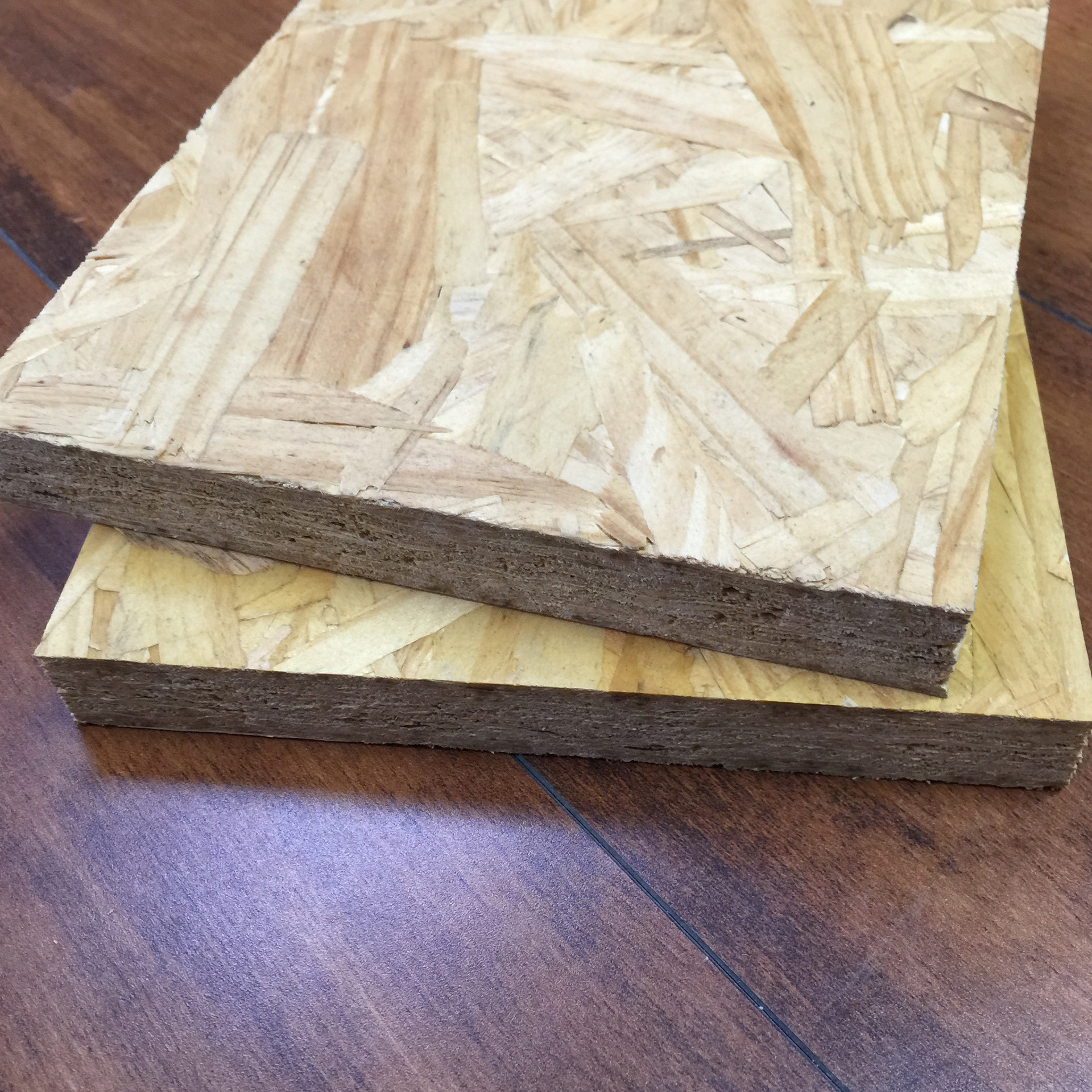 厂家直销 欧松板松木板 吊顶板橱柜板 碳化木饰面板