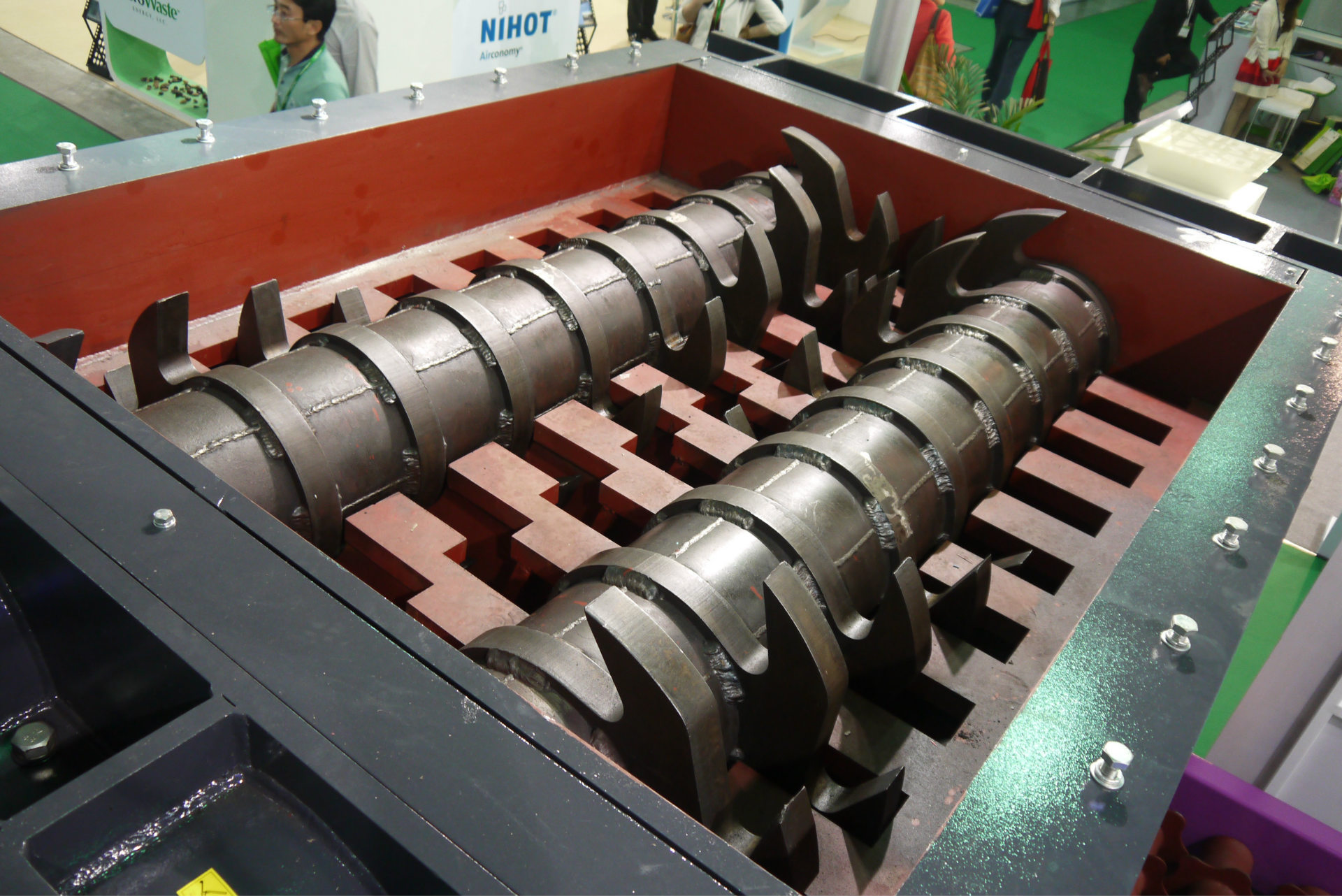 彤邦科技破袋机