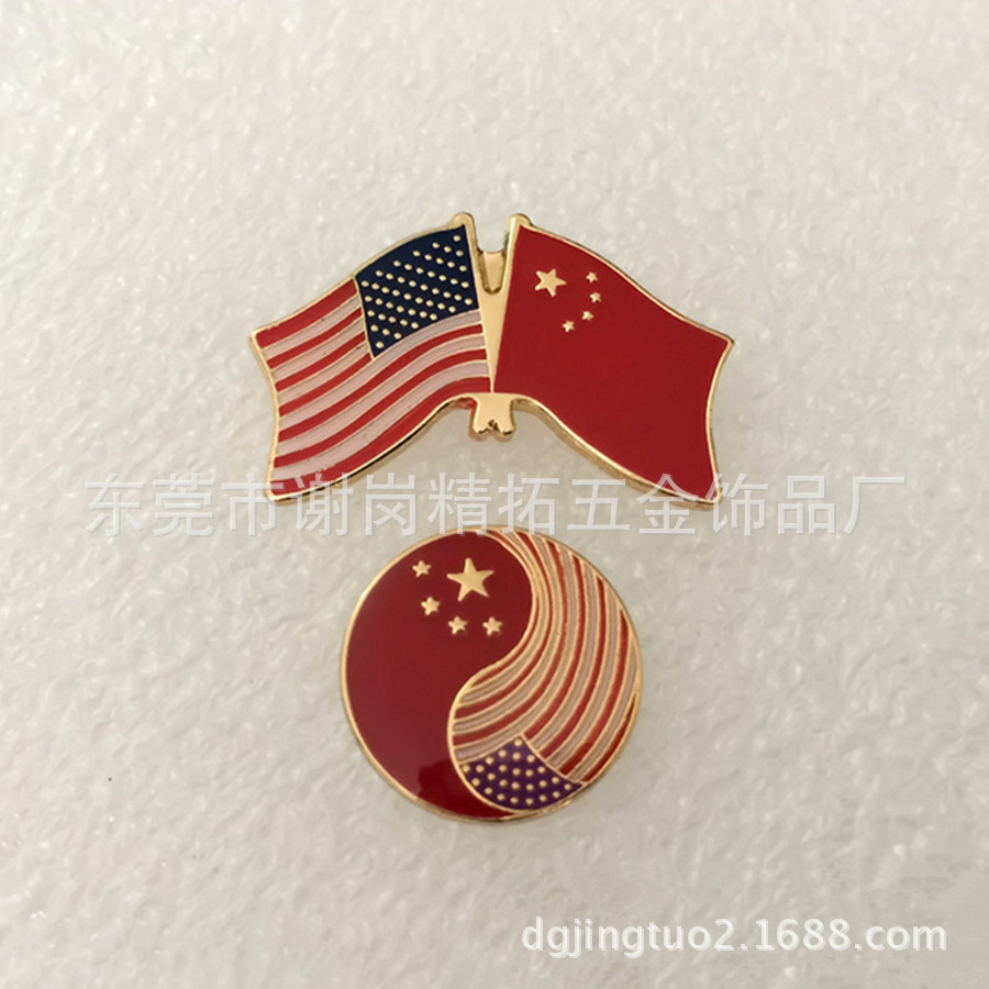 定制现货中美国旗高档金属徽章胸牌国旗烤漆徽章纪念品定做