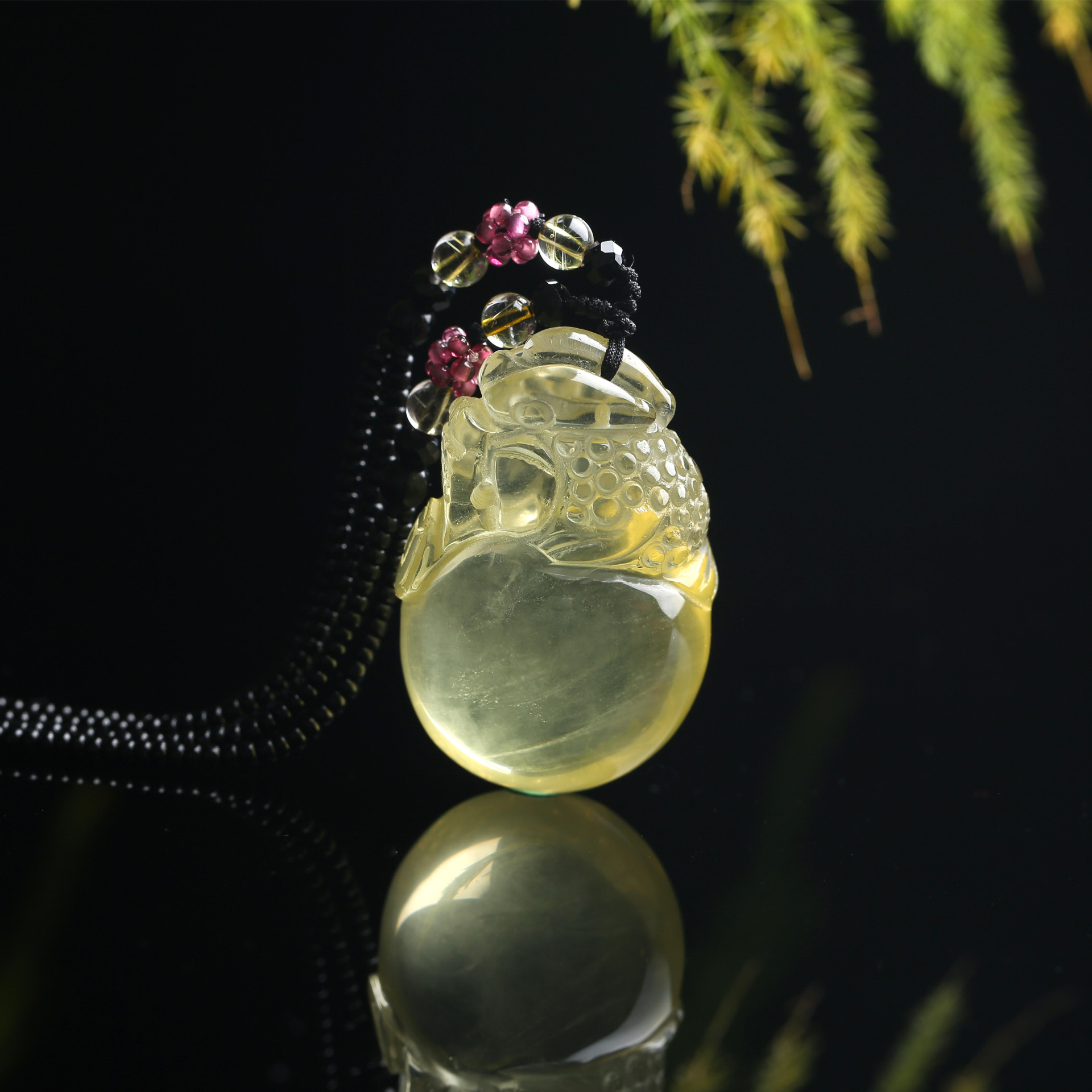 天然黄水晶_厂家直销热卖天然有求必应神兽貔貅吊坠毛衣链聚财招财