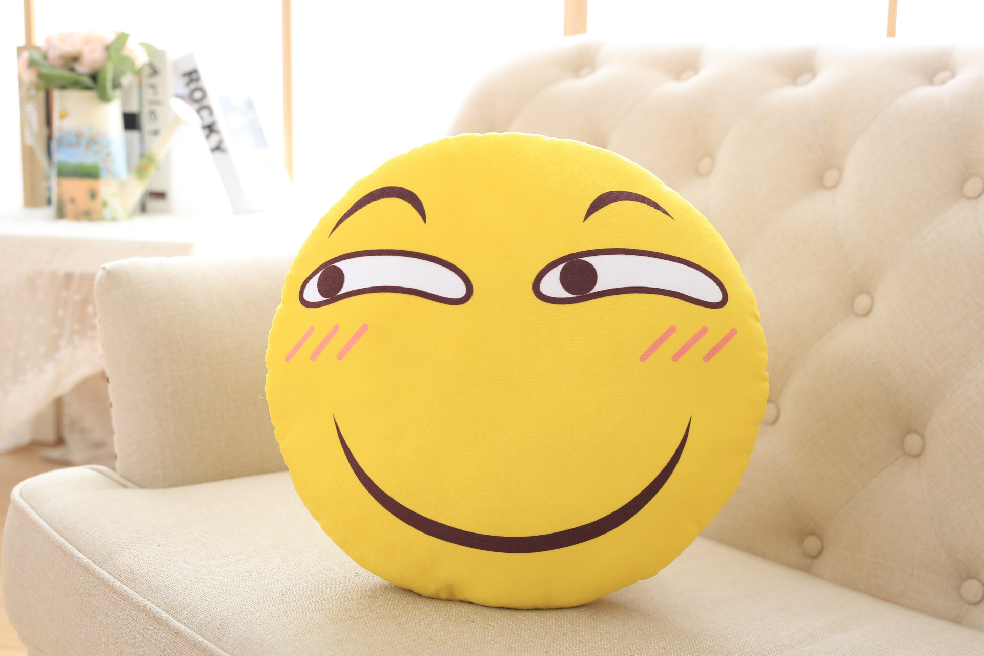 动漫热卖可爱创意qq双面滑稽表情抱枕家居毛绒暖手抱枕靠垫空调毯