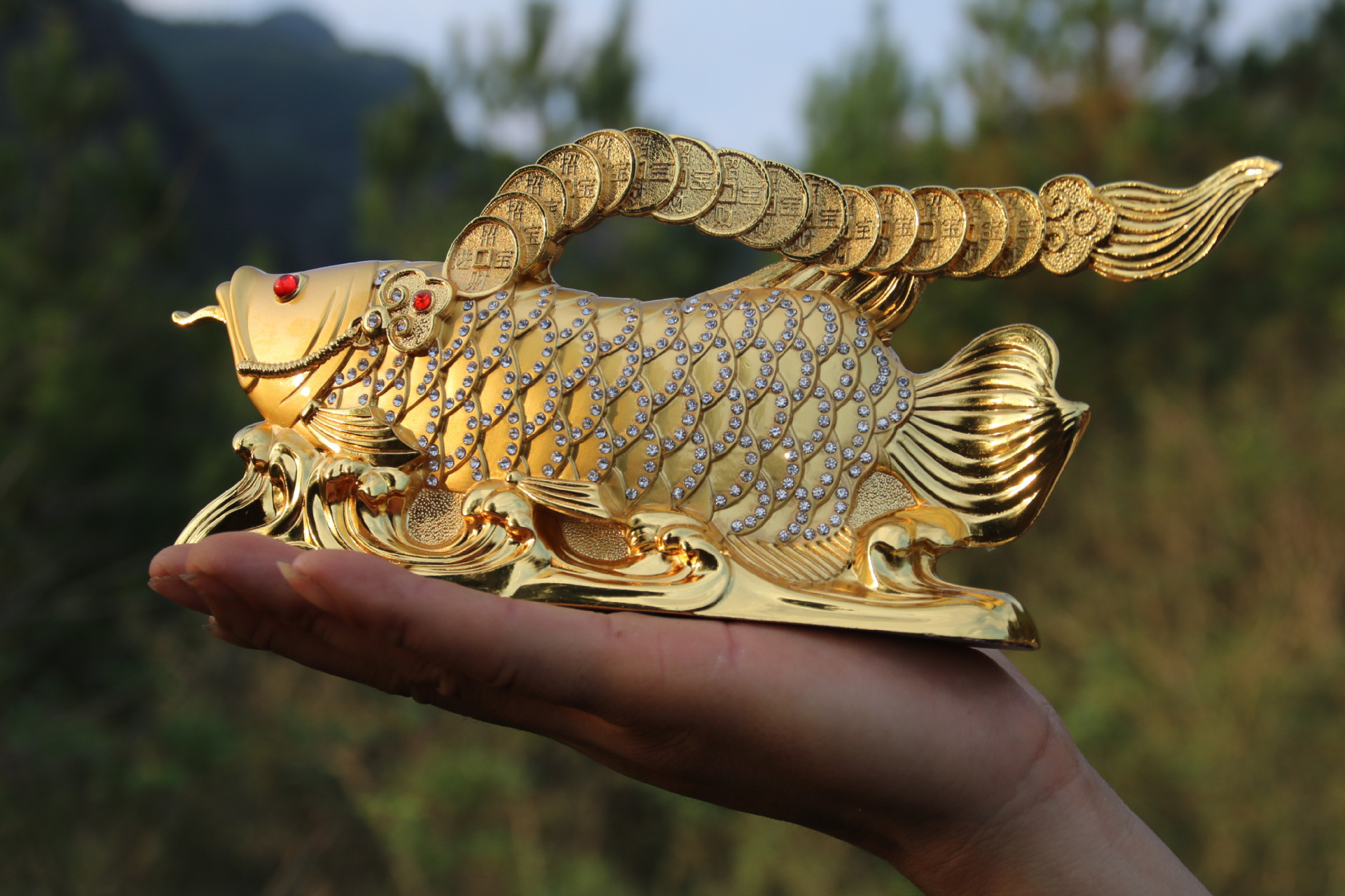 厂家直销合金汽车摆件车载车内创意年年有鱼新款超大摆鱼饰品